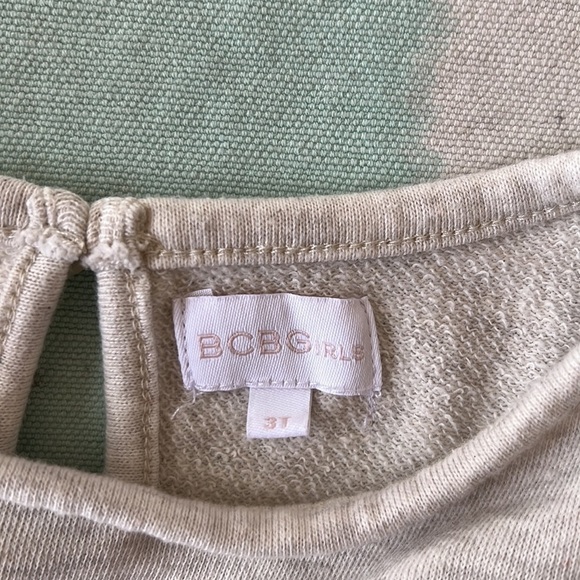 BCBGirls Wish On A Star Follow Your Heart Long Sleeve Graphic Shirt - Picture 5 of 9